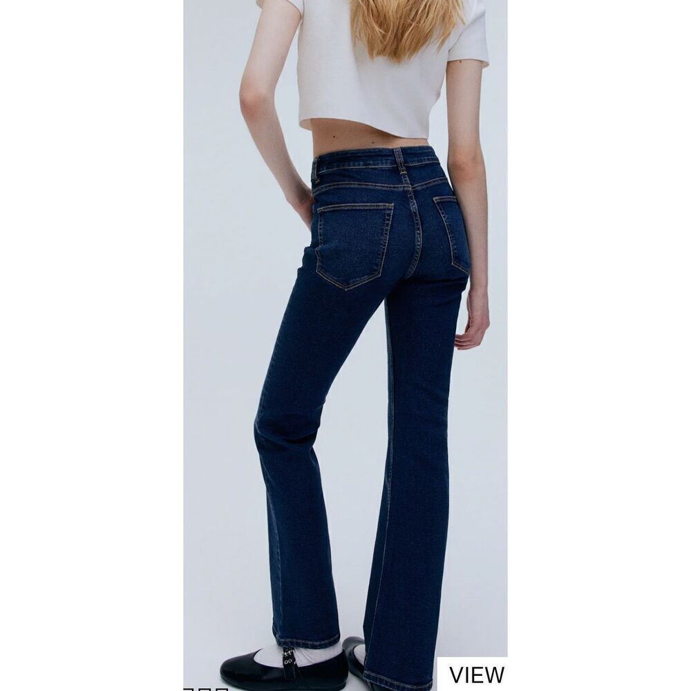 NWOT H&M Divided Flared High Jeans Size 4 - Picture 7 of 7